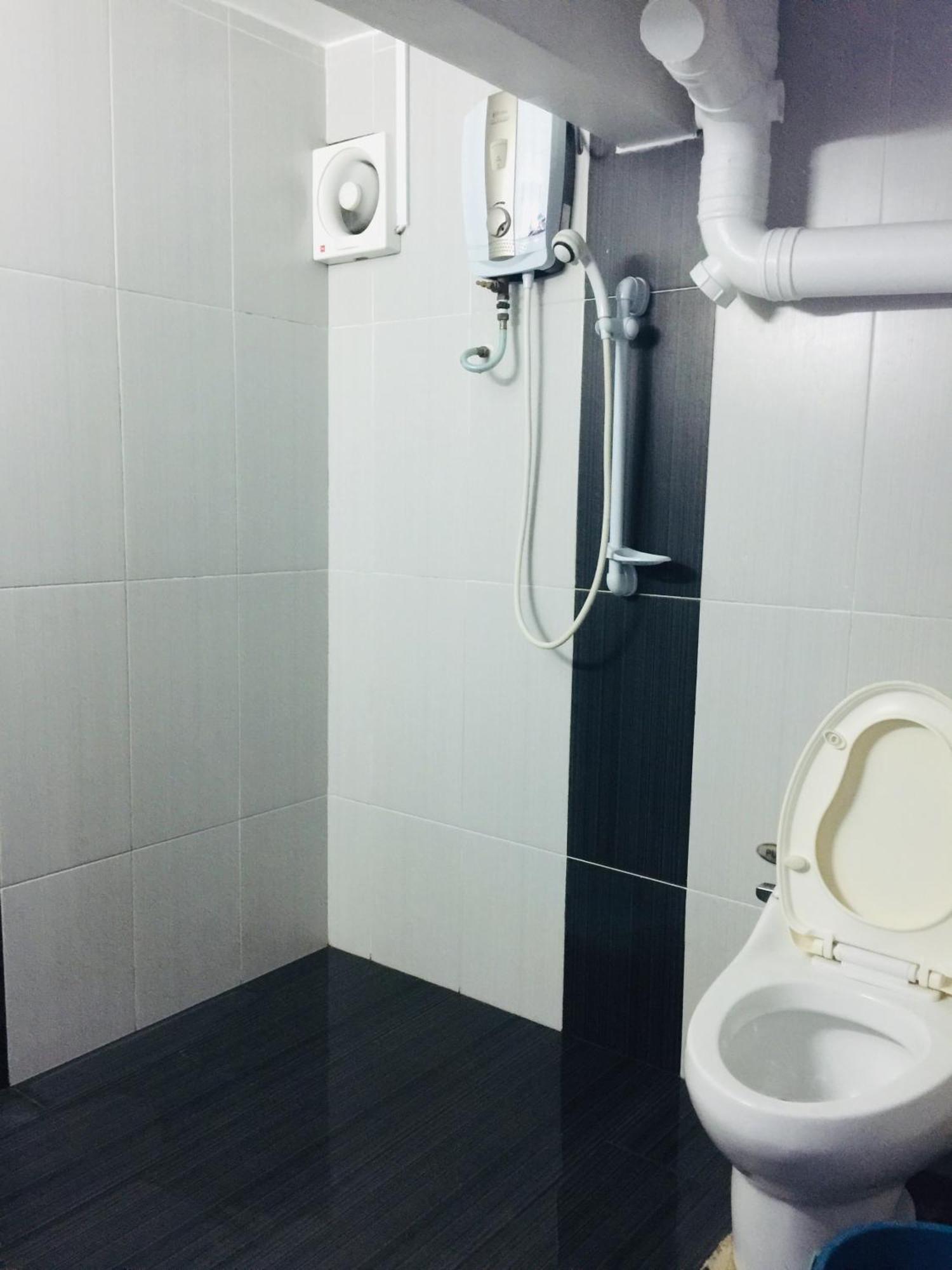 Lily Haven Hotel C-1 Тана Рата Екстериор снимка