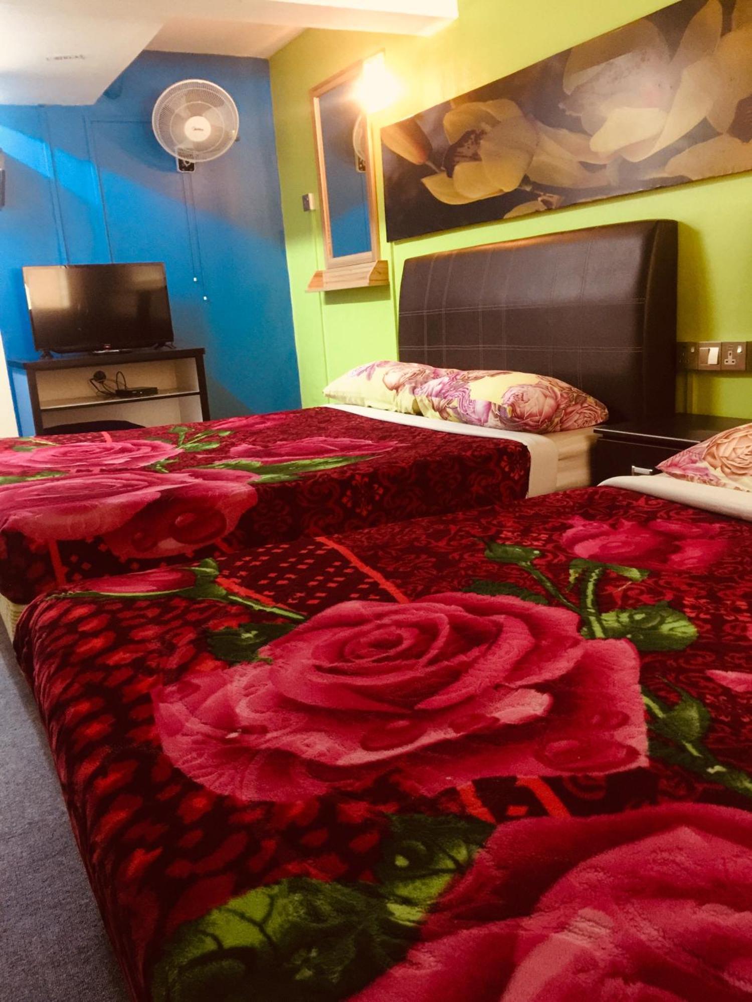 Lily Haven Hotel C-1 Тана Рата Екстериор снимка